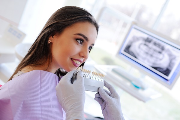 How A Dentist Uses Dental Implants To Replace A Missing Tooth